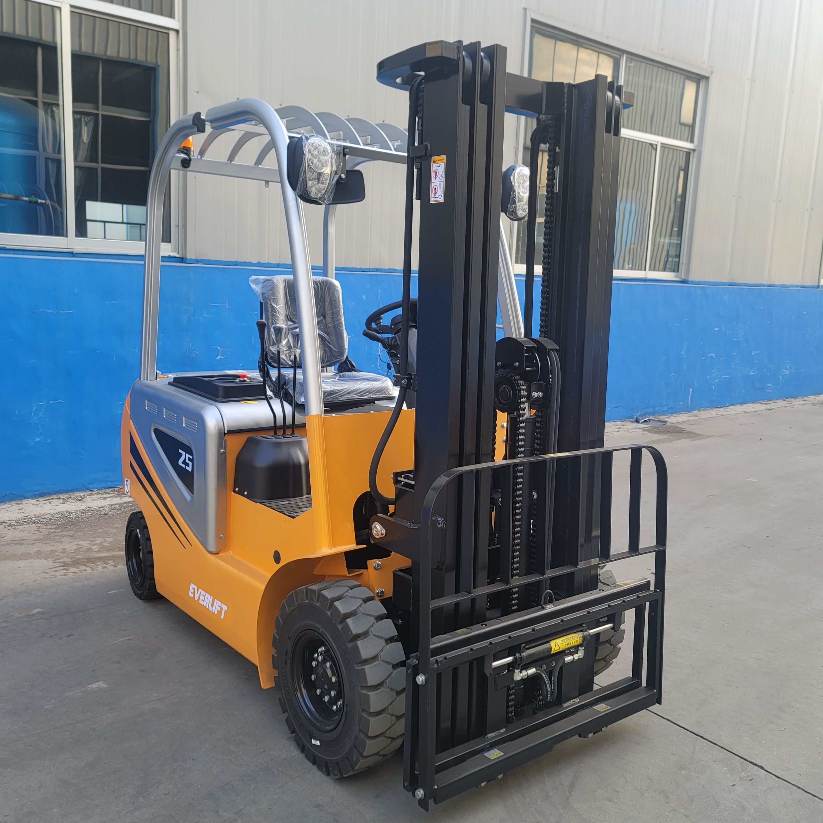 Электрический вилочный погрузчик 2,5 тонны Everlift FB25E Мини-электрический погрузчик 2500 кг, высота подъема 3 м с высоким качеством