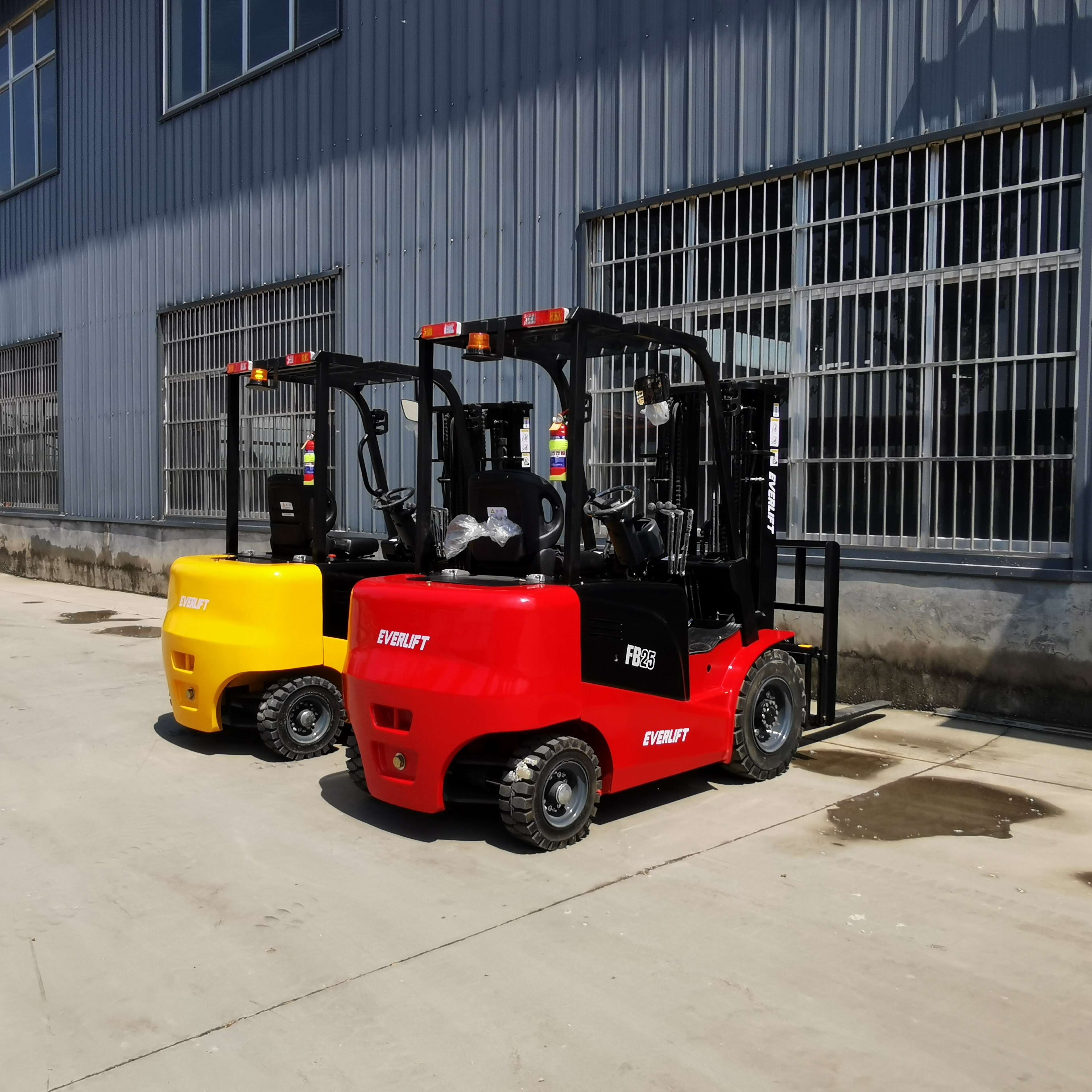 Everlift Совершенно новый электрический вилочный погрузчик 3500 кг 4500 мм-6000 мм трехплексная мачта с боковым ситом Электрический вилочный погрузчик