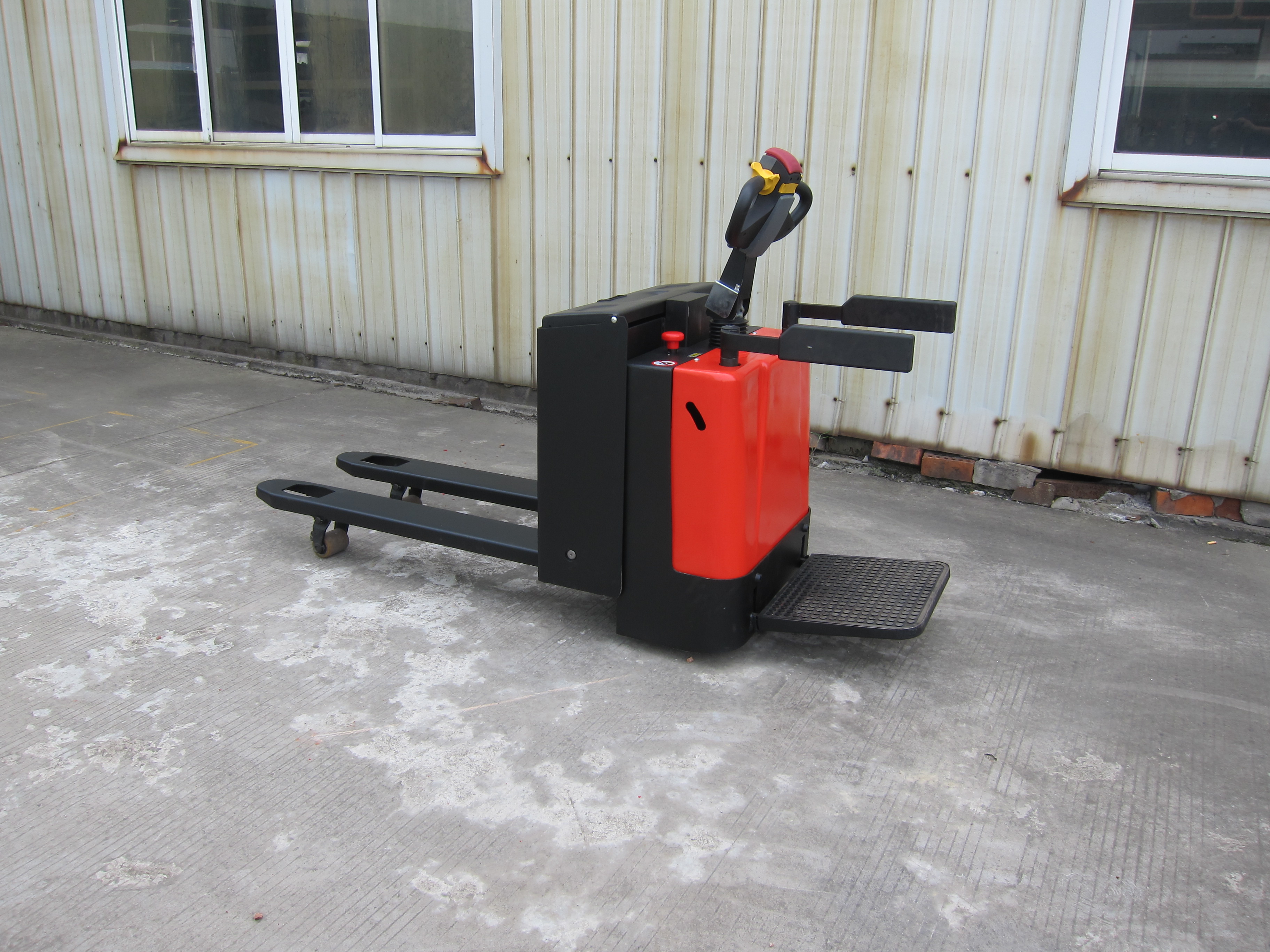 Домкрат для поддонов Everlift Electrico 2 т, 2000 кг, емкость 4400 фунтов, полностью электрический домкрат для поддонов с литиевой батареей ELEP-20G