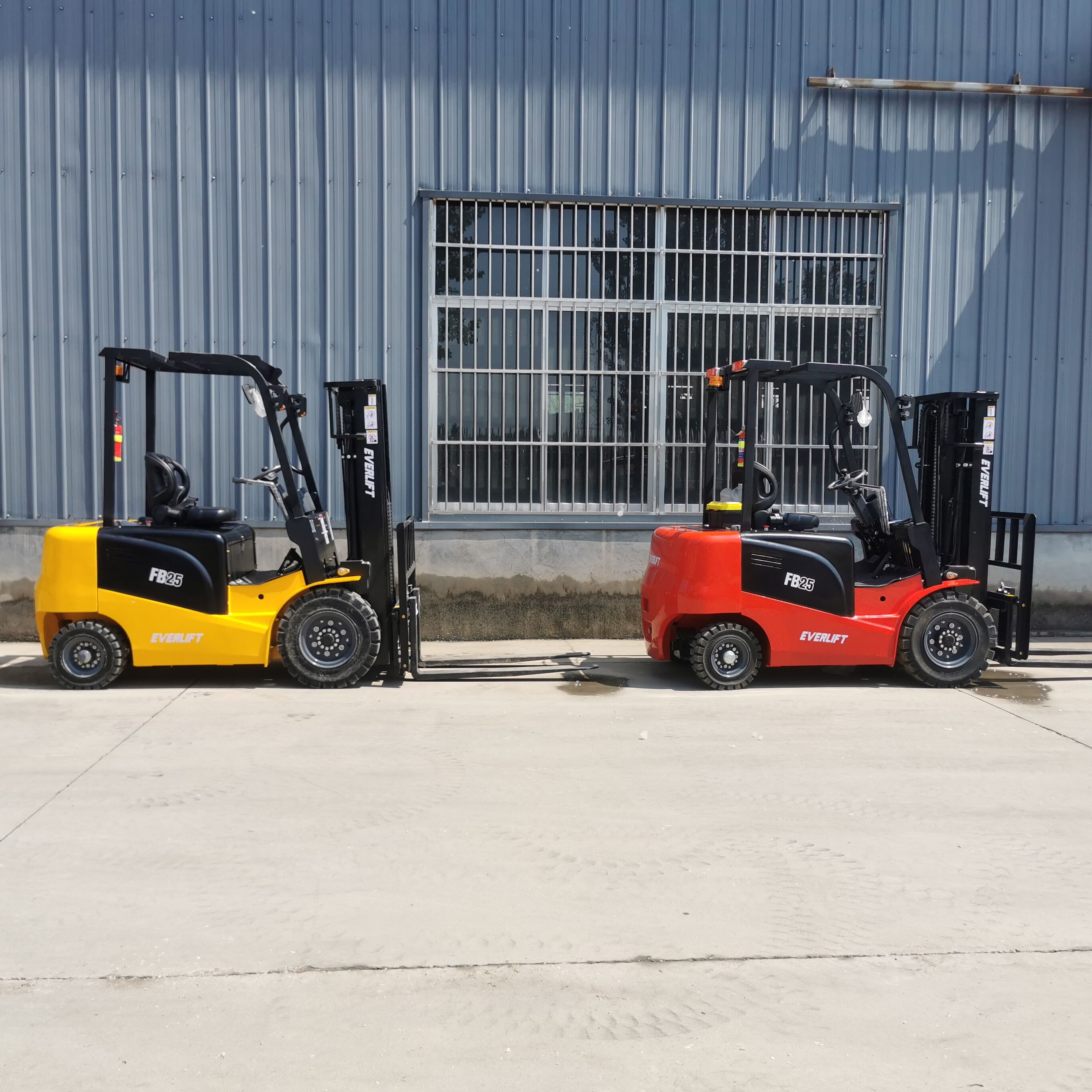 Everlift Совершенно новый электрический вилочный погрузчик 3500 кг 4500 мм-6000 мм трехплексная мачта с боковым ситом Электрический вилочный погрузчик