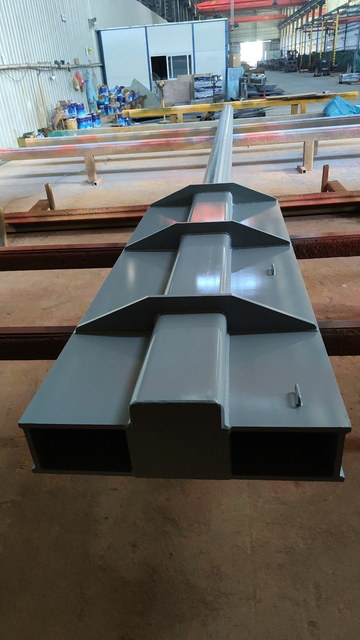 Зажим для рычага стержня и детали вилочного погрузчика 