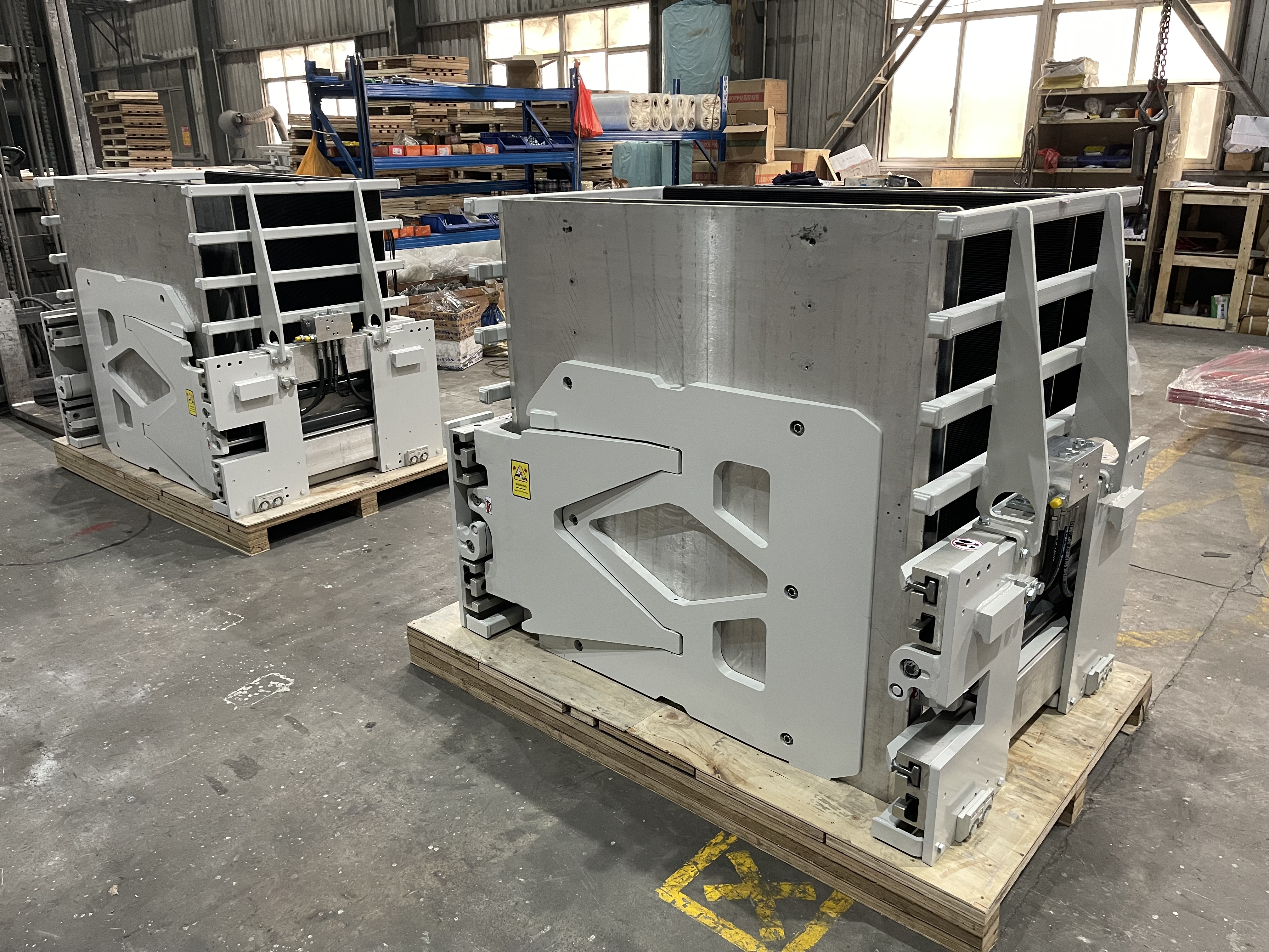 Картонный зажим для вилочного погрузчика и детали от Everlift 